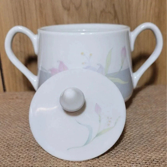 Vtg. Remembrance Collection Porcelain Sugar Creamer Set Pastel Floral1985 - Picture 3 of 9